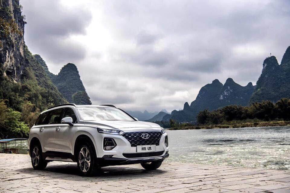 争市场，都要先拿个投名状，全新4代胜达开战汉兰达