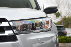 全新汉兰达居然把备胎减了，确实比宝马X6漂亮，首月销量就过万