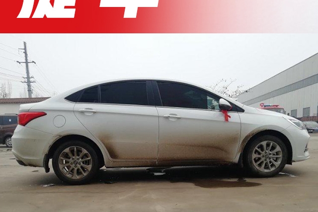 车友纠结帝豪GL、荣威i5后却选了TA，加速快、底盘稳！