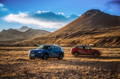 探岳探歌打卡世界之巅  纵横12000公里标记多座5000米高峰