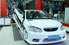 唯有它能够匹敌卡罗拉，油耗3毛堪称国产神车，新车才卖3.35万