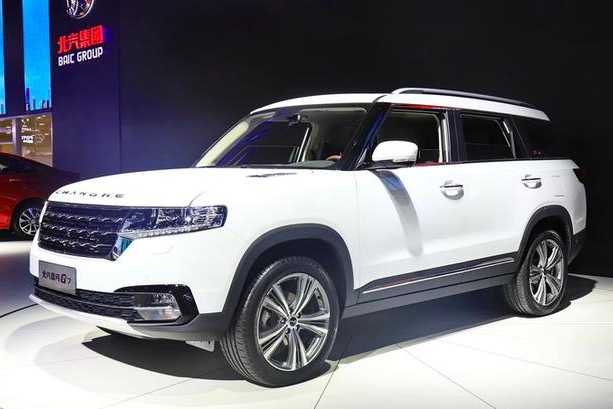 这SUV造型酷似揽胜，名字却跟奥迪一样， 跌至8万内都卖不动