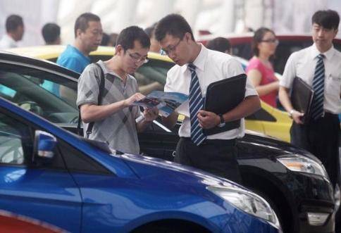 选车时，如果没有这4种安全配置，你还会买吗？