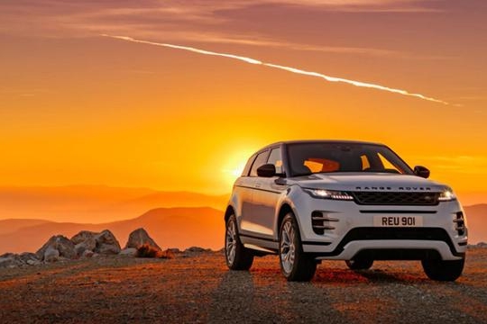 路咖与车：8年一换代，全新揽胜极光带来了什么？