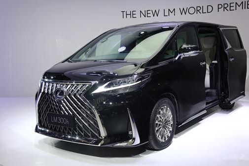 埃尔法还不算贵，雷克萨斯LM上海车展首发，超豪华MPV时代来临