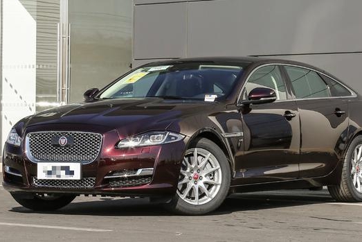 这D级豪车水太深，原价88万多，一降就是29万，却还是卖不动