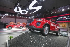 驾驭沪晓 “娘家人”齐捧场 海马8S硬核亮相