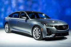 2.0T+10AT，这台帅爆B级车告诉你，啥是心动的感觉！