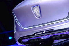 什么是“硬核精神” 荣威MAX实力报到