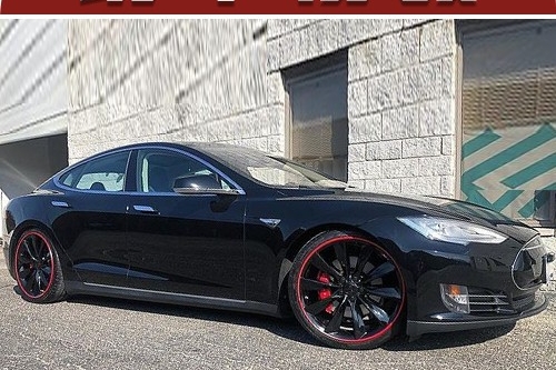 “后驱“特斯拉Model S？上演了一出无声漂移！