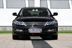 众泰最厚道一款豪华，车长5米配置超C级车，奥迪A6该如何应对？