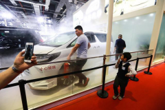 上海车展番外篇：维权、跳槽、车着火……车展热闹凑一凑？