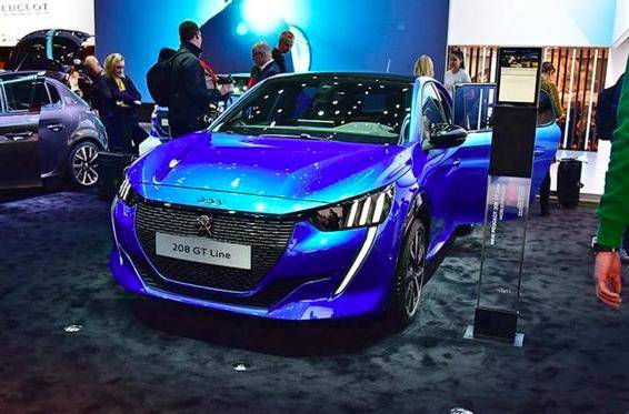 堪称最帅小型车，内饰科幻，还有8AT加持，引入国内能火吗？