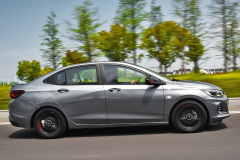 总算没白等，雪佛兰小钢炮终于来了，油耗4.9升标配自动挡