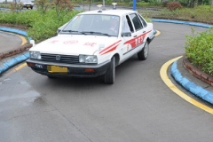 掌握这3个技巧，驾考科目二或许没有这么难，你学会了吗？