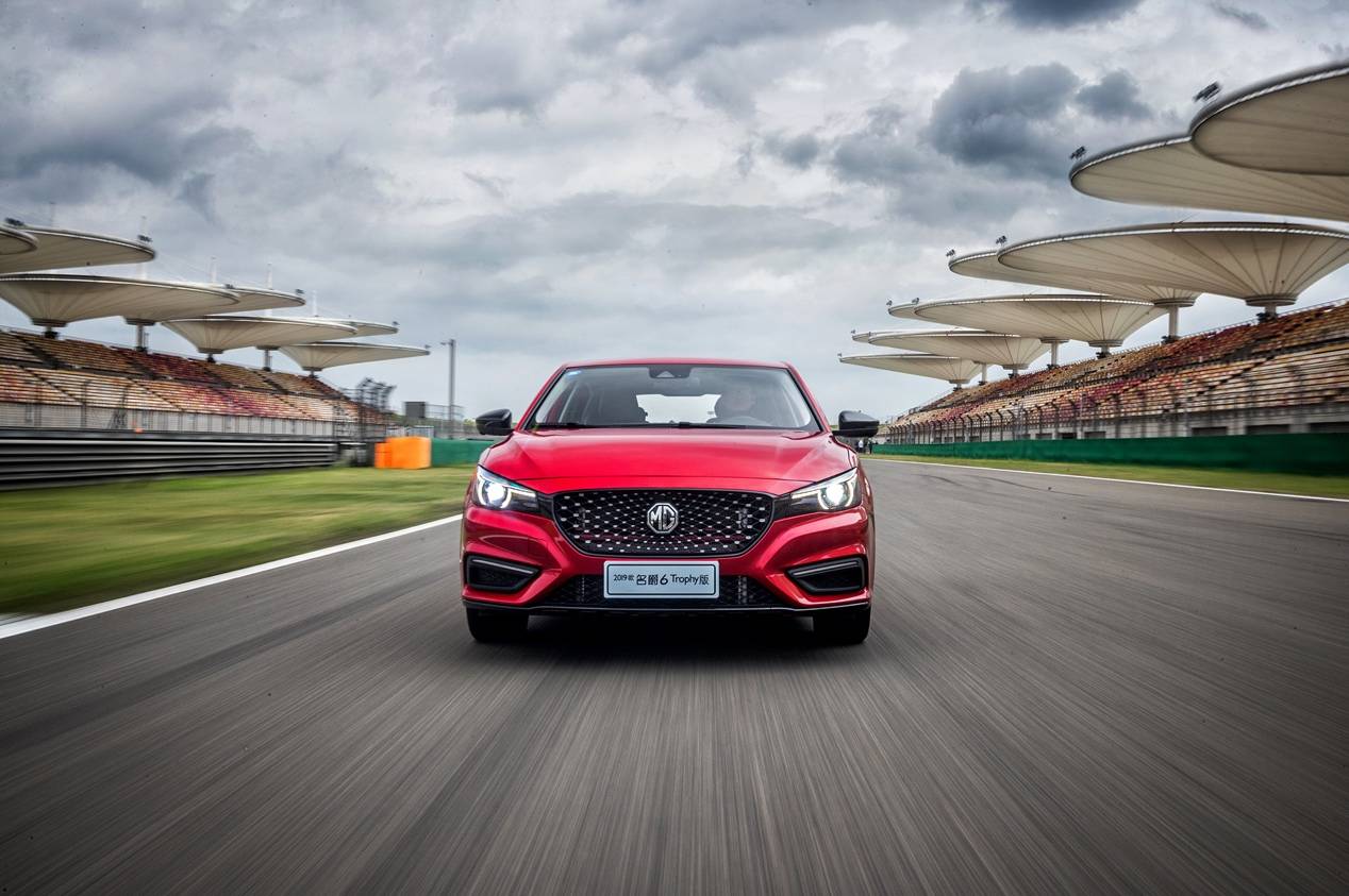 “黑化后”的名爵6  现在最流行的设定！