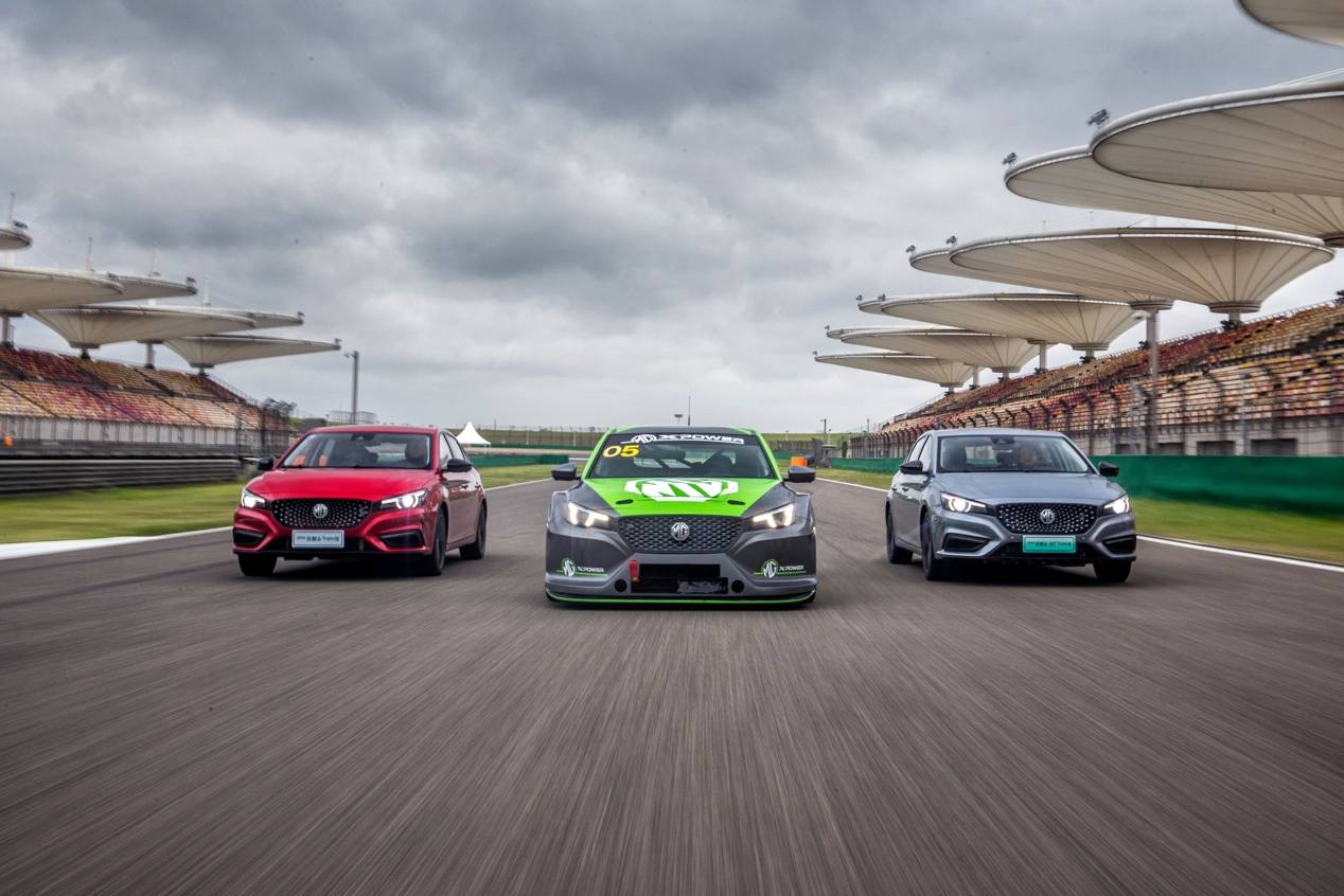 试驾丨天生的运动基因  注定“双王”的不平凡