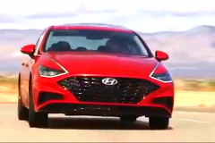 第十代索纳塔海外试驾 这个前脸越看越有趣 你们为啥说不如上代？