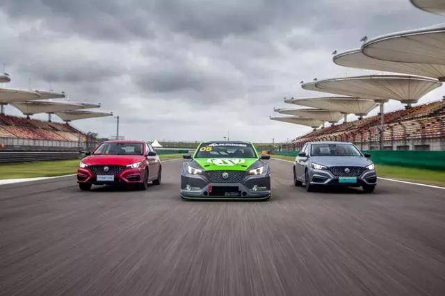 钟观 | 将赛道文化做到极致，名爵6用轰鸣点燃激情！