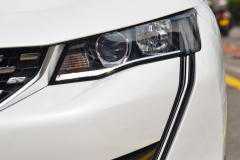 标致也开始减配？降价后配置也没了，无框的缺失太遗憾