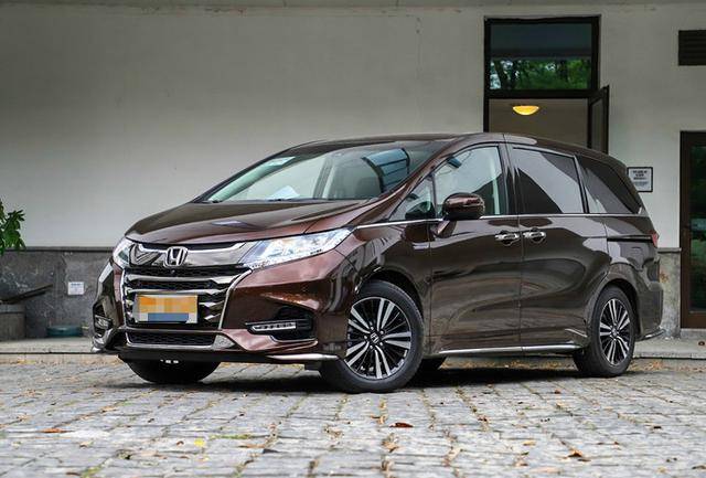 首款合资混动MPV来了！二排堪如头等舱，油耗低，价格令人惊喜