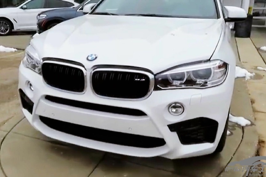 到店实拍| 宝马X6来势汹汹 双肾面积更大 你们却说外观塑料感强？