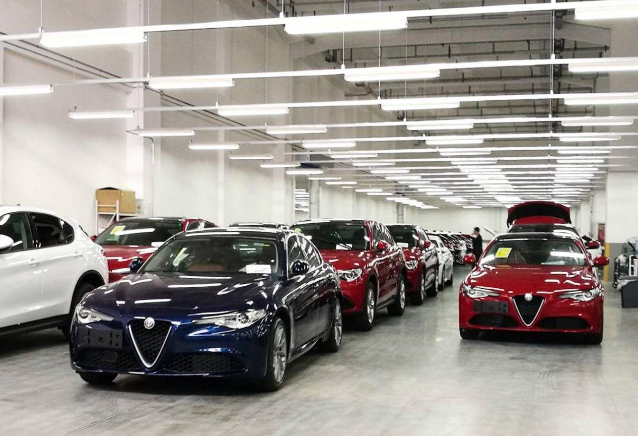 顶配96.98万的阿尔法罗密欧Stelvio，缘何沦落至入门款26万起？