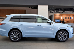 理想制造让人刮目相看！续航超特斯拉，比蔚蓝ES便宜几十万