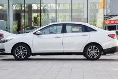 比轩逸便宜3万的国产车！三大件来自日产，满油跑800公里