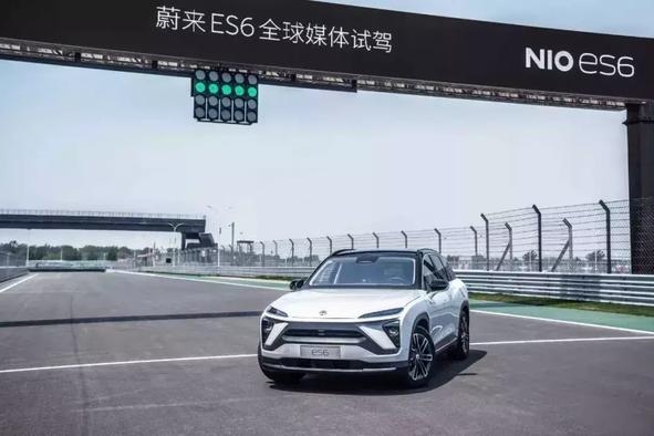 奔驰EQC比不过蔚来ES6？ES6会是蔚来的未来吗？