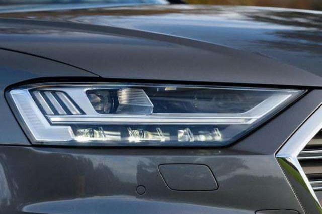 下一代奥迪A4曝光 贯穿式尾灯遭到不少网友的不理解