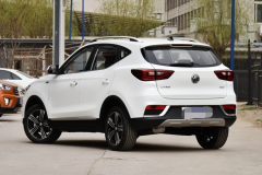 国产SUV又来一匹黑马！月销过万超越博越，油耗6升售价低廉