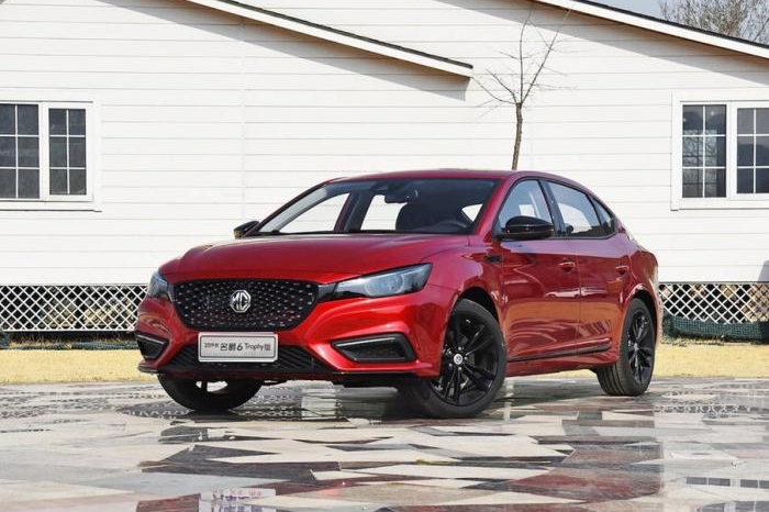 思域与名爵6，两款“黑化”的车谁最运动？