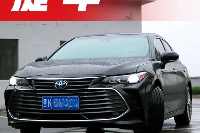 老婆说丰田这台旗舰车前脸不好看，车友却居然立马交了定金！