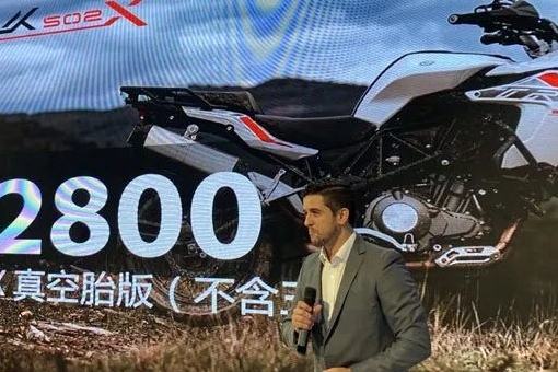 贝纳利发布真空胎版TRK502X和幼师500售价：42800元/43800元