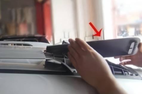 忘拿车钥匙该怎么办？车友：备用的放这谁也找不到！