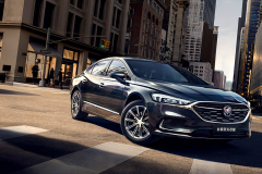 君越、迈腾、亚洲龙，谁可以满足新中产阶级的核心消费诉求？