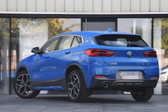 终于等到了！宝马最便宜SUV总算来了，可选四驱油耗5.5升