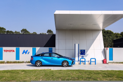 加氢5分钟续航700公里，氢燃料电池车是后发制人还是困境重重？