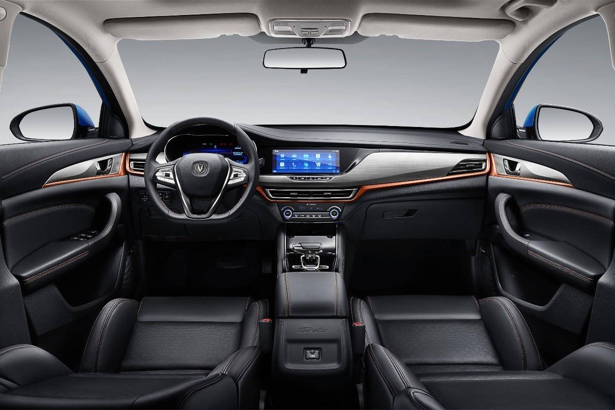 香格里拉计划不是口号 紧凑级长安新能源逸动ET仅13.29万起