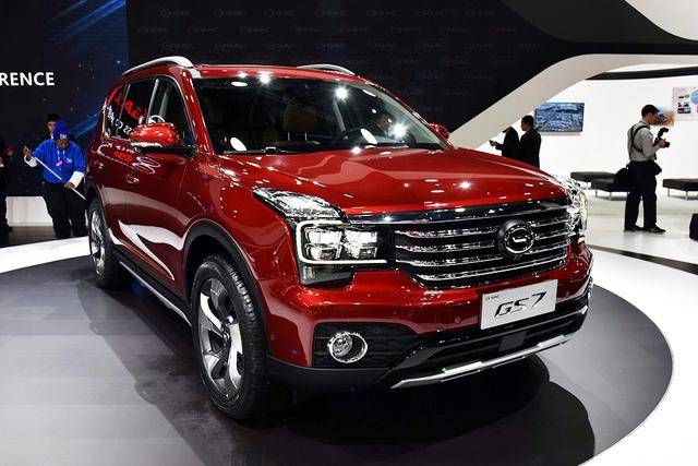 不只大那么简单！比传祺GS8小一号的GS7谁更值得买？