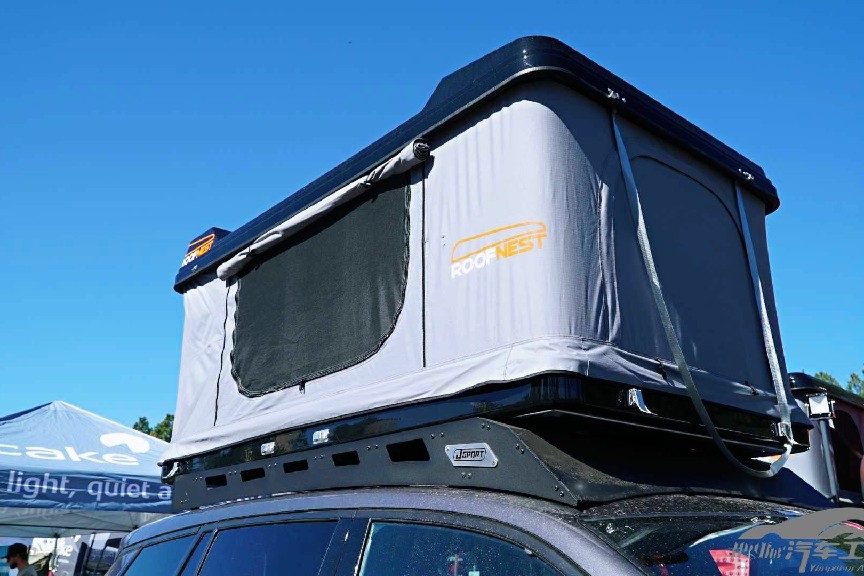 实拍|本田Passport定制版的车顶帐篷 可以在野外过夜