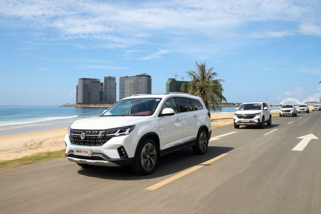 宝马1.6TD发动机全系ESP，超大屏幕还是7座，这款SUV太值了