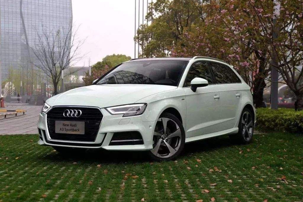 15万买宝马奥迪，沃尔沃优惠超10万凯迪拉克狠降，豪车集体白菜价