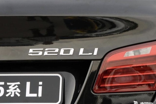 自从宝马把国内2T低功率的尾标从20涨到25之后，5系就再也蹭不到520的热度了。而国外的尾标仍然维持520i和520d。