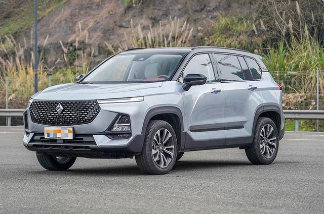 这国产摆脱廉价形象，全新SUV比博越还漂亮，9万多买啥H6?