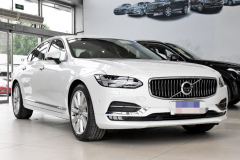 新车刚考驾照不敢上路？沃尔沃S90比较适合，安全配置让你更大胆