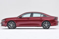 标致508L比大众还狠，无框门都减没了，下探4.1万还是卖不动