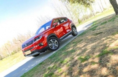 结伴长安CS35PLUS 看看啥才叫全能实力派！