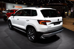 斯柯达眼红了，终于亮相全新SUV对抗途观L，油耗5.8升仅15万